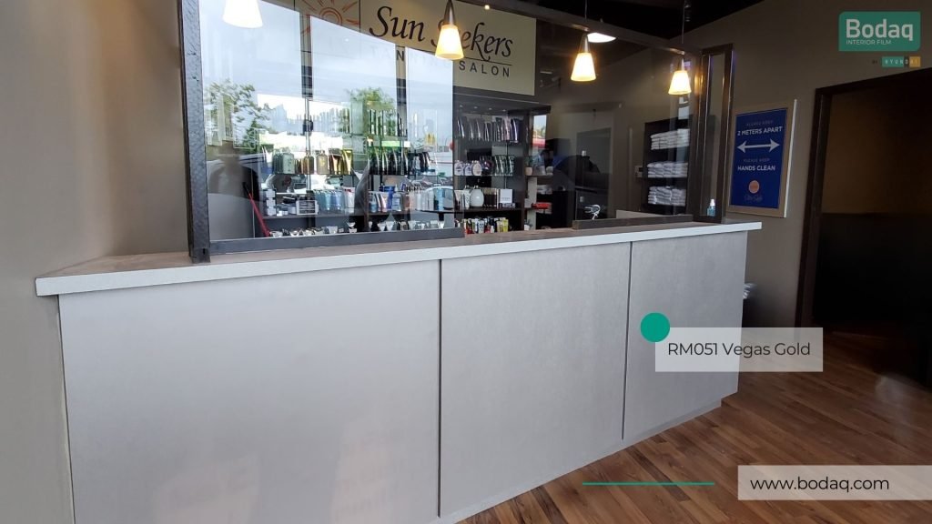 Reception Desk at Sunseekers Salon refinished with RM051