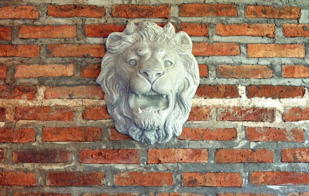 Modern Large Wall Decor Ideas for Living Room: Wall Sculpture