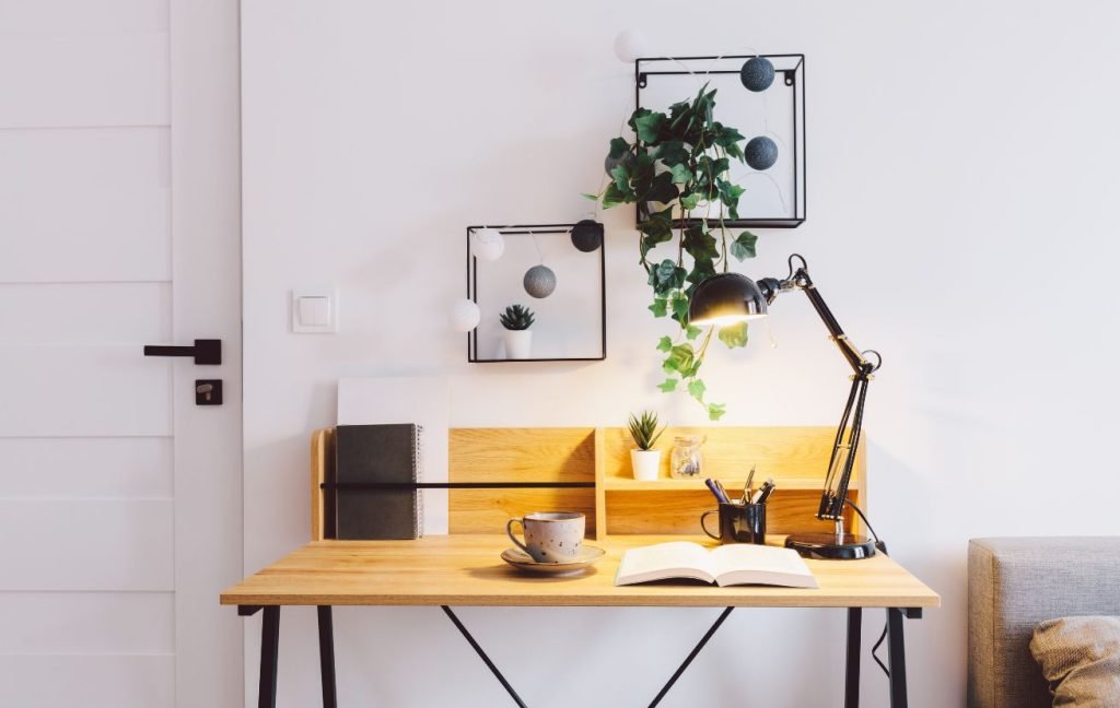 Small office design ideas: choose the right lightt