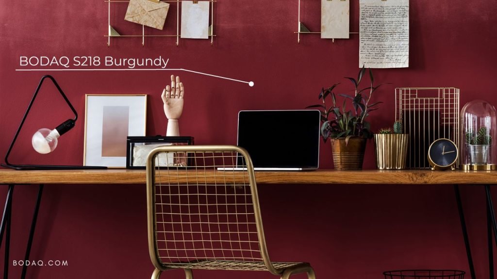 Bold accents in the modern office interior